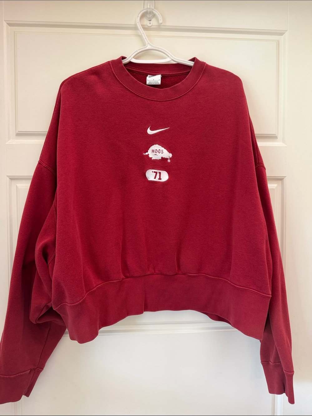 Nike Women's Maroon Cropped Crewneck Sweatshirt with White Swoosh and Razorback